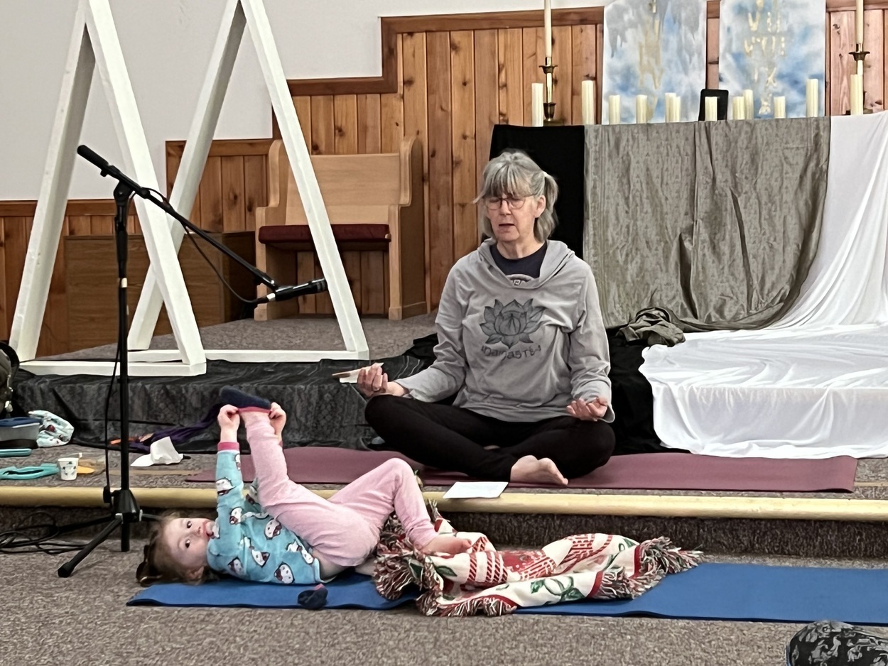 Colleen McKirdy Leading yoga